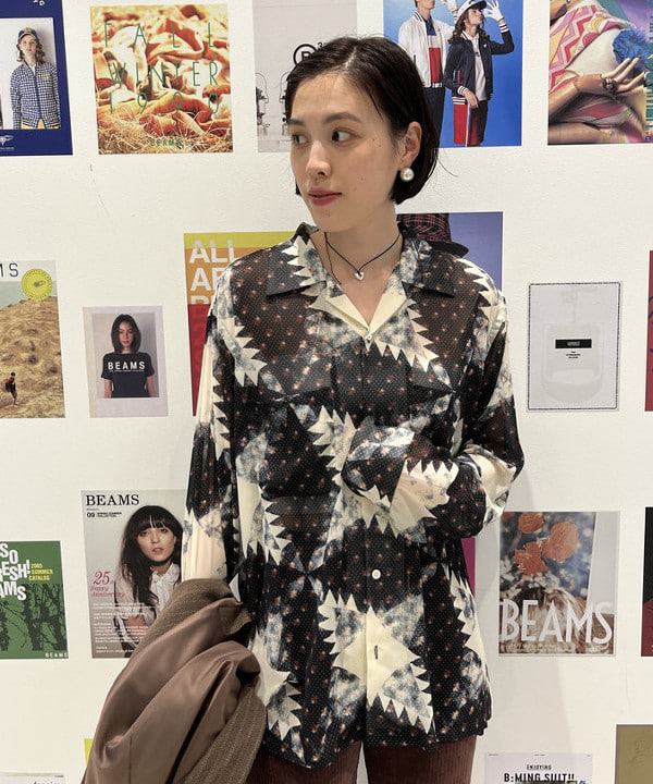 神坂 莉子さんの「BEAMS WOMEN｜カット コーデュロイ バイカー ショーツ」を使ったコーディネート