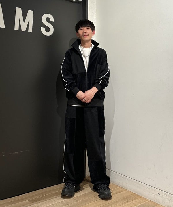 井上 隆司さんの「BEAMS WOMEN｜クレイジー ジャージ トラックジャケット」を使ったコーディネート