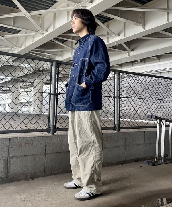 槙山 賢斗さんの「BEAMS WOMEN｜orSlow / 1950 カバーオール」を使ったコーディネート