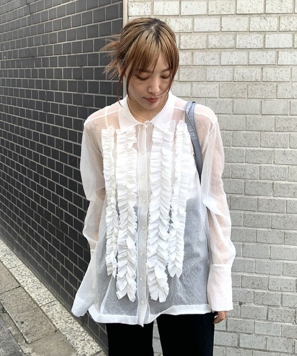 れいなさんの「BEAMS WOMEN｜カット コーデュロイ バイカー ショーツ」を使ったコーディネート