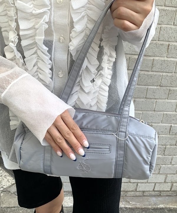 れいなさんの「BEAMS WOMEN｜カット コーデュロイ バイカー ショーツ」を使ったコーディネート