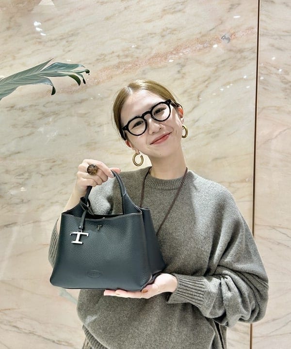 佐藤 美樹さんの「BEAMS WOMEN｜TICCA / レオパード シャギースカート」を使ったコーディネート