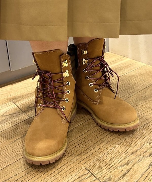 オカベ　アヤカさんの「BEAMS WOMEN｜Timberland × Ray BEAMS / 8inch Puffer Boots」を使ったコーディネート