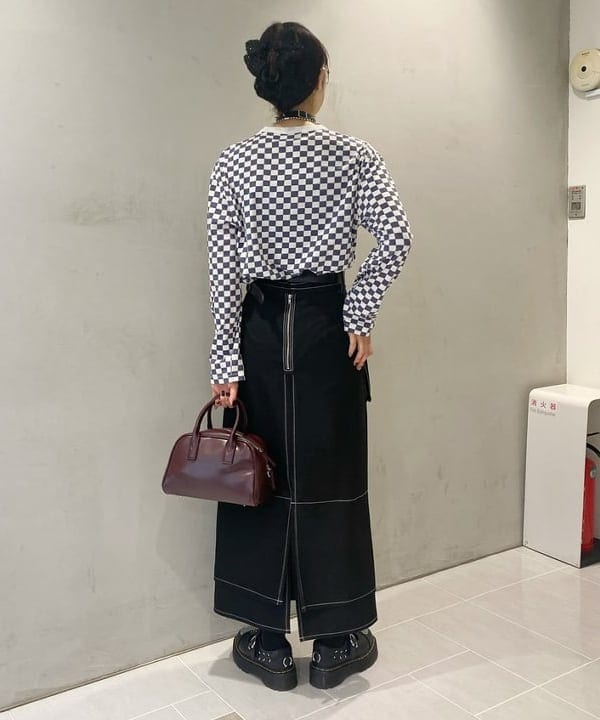 りかちょび/岸本梨佳さんの「BEAMS WOMEN｜シルバー バックル ベルト」を使ったコーディネート