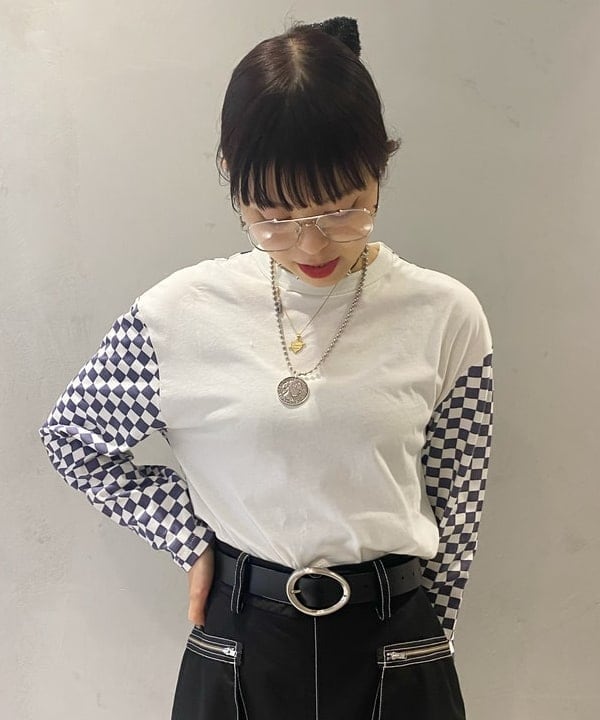 りかちょび/岸本梨佳さんの「BEAMS WOMEN｜シルバー バックル ベルト」を使ったコーディネート