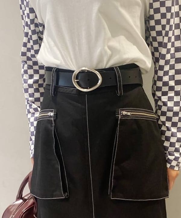 りかちょび/岸本梨佳さんの「BEAMS WOMEN｜シルバー バックル ベルト」を使ったコーディネート