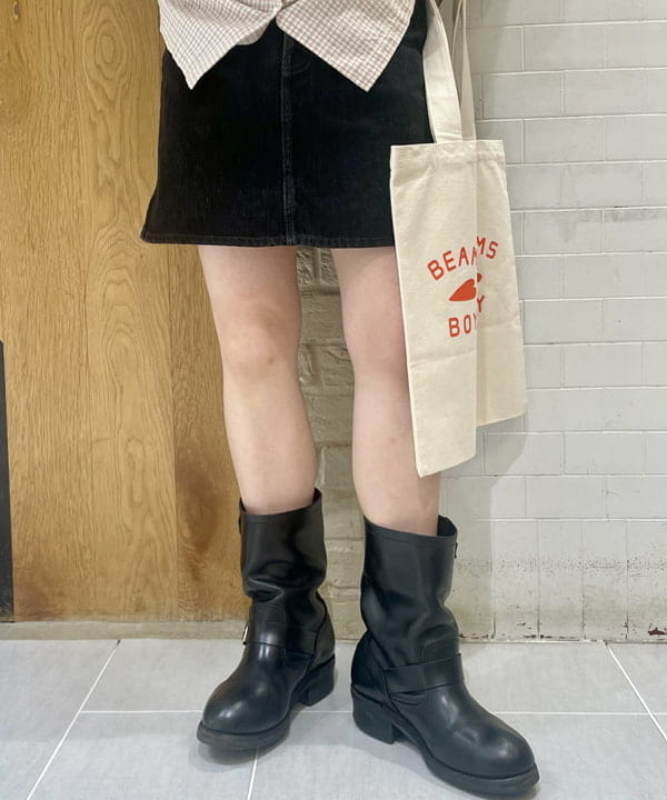 笠井 祐希さんの「BEAMS WOMEN｜チェック フリルカラー シャツ」を使ったコーディネート