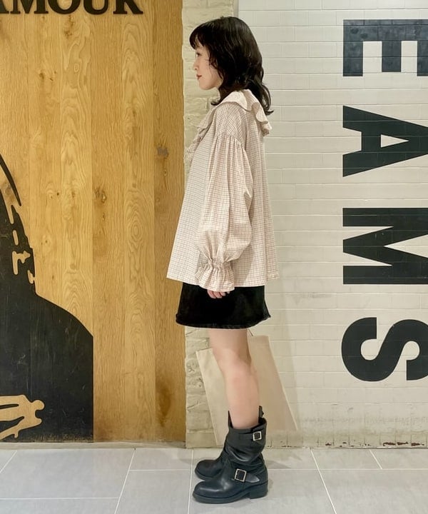 笠井 祐希さんの「BEAMS WOMEN｜チェック フリルカラー シャツ」を使ったコーディネート