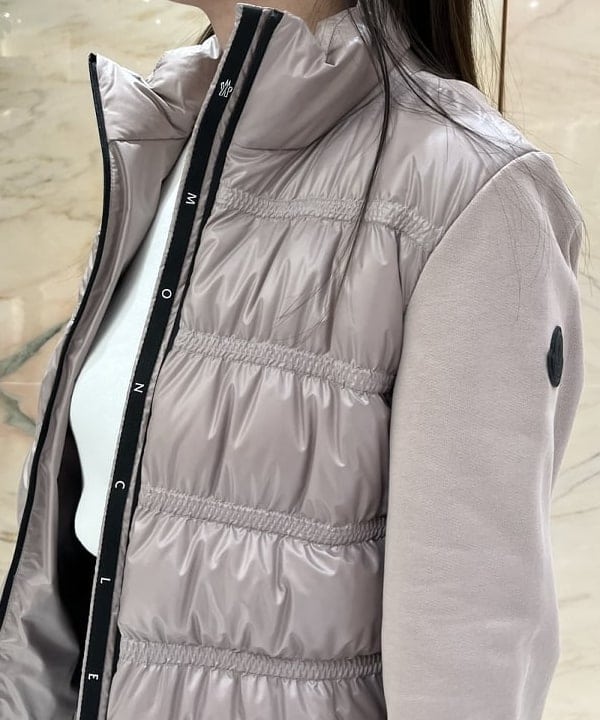 関 桂子さんの「BEAMS WOMEN｜スタイリスト佐藤佳菜子 × SLOANE × Demi-Luxe BEAMS / 別注 リブTシャツ」を使ったコーディネート