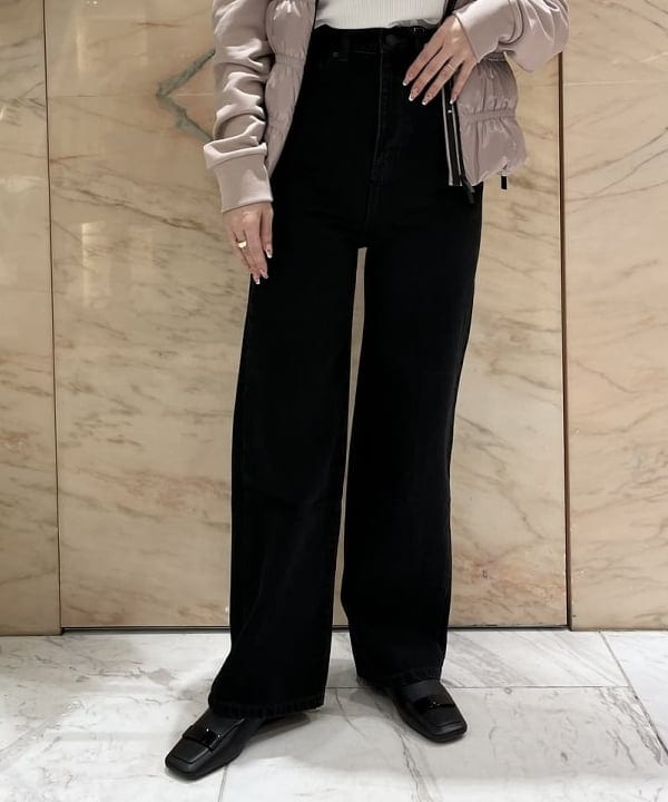 関 桂子さんの「BEAMS WOMEN｜スタイリスト佐藤佳菜子 × SLOANE × Demi-Luxe BEAMS / 別注 リブTシャツ」を使ったコーディネート