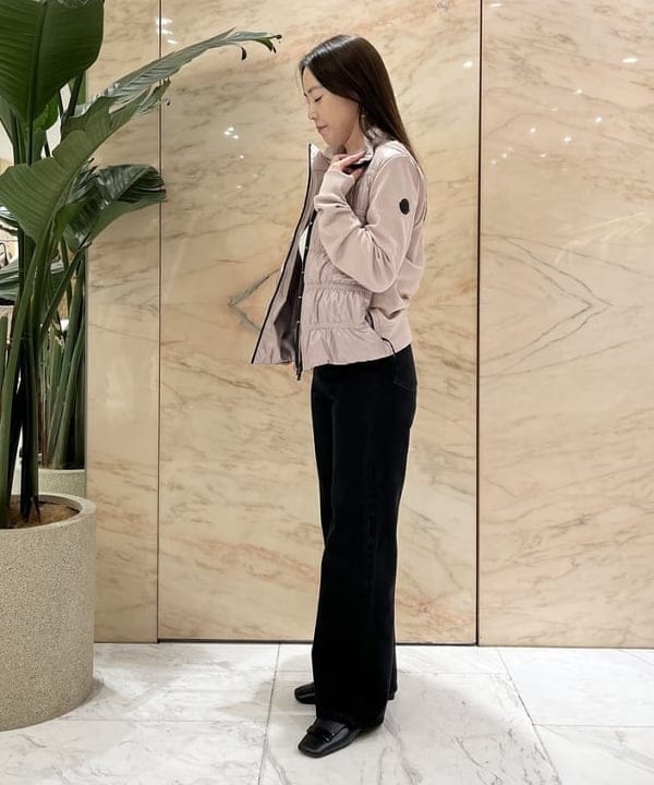 関 桂子さんの「BEAMS WOMEN｜スタイリスト佐藤佳菜子 × SLOANE × Demi-Luxe BEAMS / 別注 リブTシャツ」を使ったコーディネート