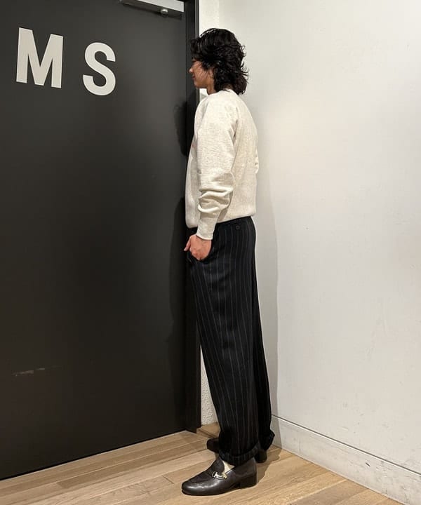 佐藤 大斗さんの「BEAMS WOMEN｜Champion / ロゴ リバースウィーブ(R) クルーネック スウェットシャツ」を使ったコーディネート