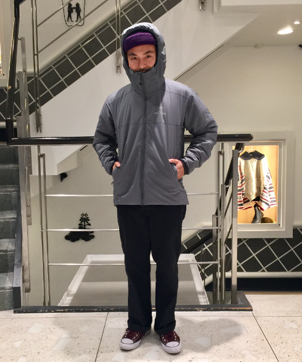 ナチュラ ARC'TERYX × BEAMS /別注 Atom AR Hoody 2021 - ダウンジャケット