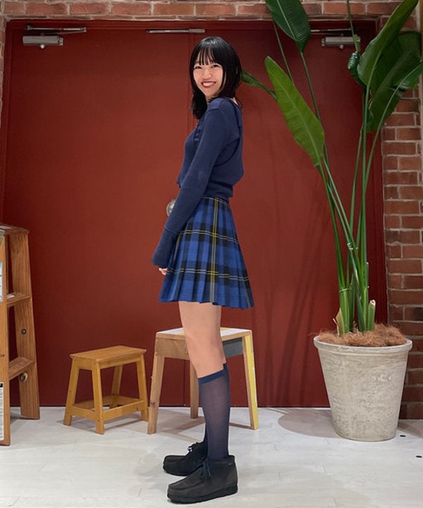 サカサイスズカさんの「BEAMS WOMEN｜シアー ハイソックス」を使ったコーディネート