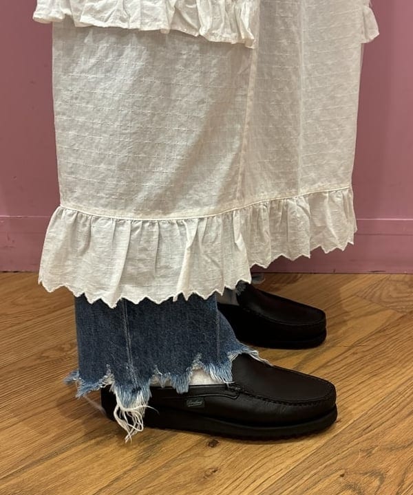 佐々木 南美さんの「BEAMS WOMEN｜RED CARD TOKYO / Leslie デニムパンツ」を使ったコーディネート