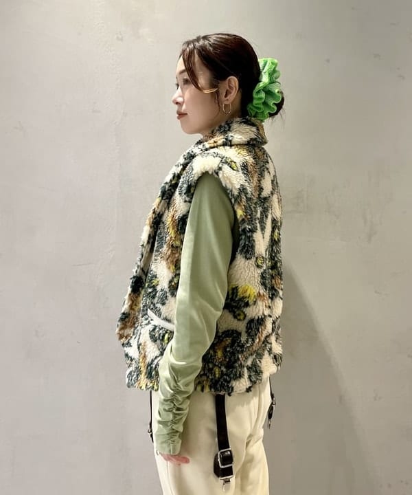 カタヤマ アヤさんの「BEAMS WOMEN｜ボウタイ ギャザー スリーブ Tシャツ」を使ったコーディネート