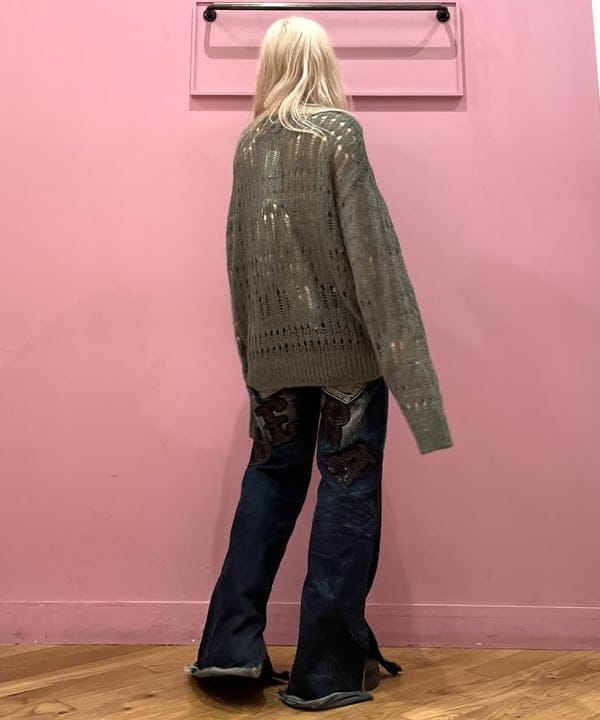 コスゲさんの「BEAMS WOMEN｜3ゲージ クロシェ クルーネック ニット」を使ったコーディネート