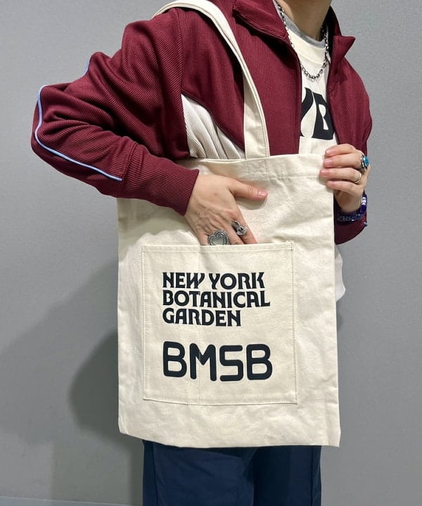 木村 梨香さんの「BEAMS WOMEN｜【別注】NEW YORK BOTANICAL GARDEN / スーベニア ロングスリーブ Tシャツ」を使ったコーディネート