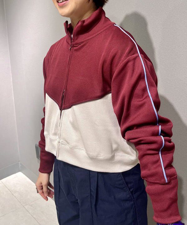 木村 梨香さんの「BEAMS WOMEN｜【別注】NEW YORK BOTANICAL GARDEN / スーベニア ロングスリーブ Tシャツ」を使ったコーディネート