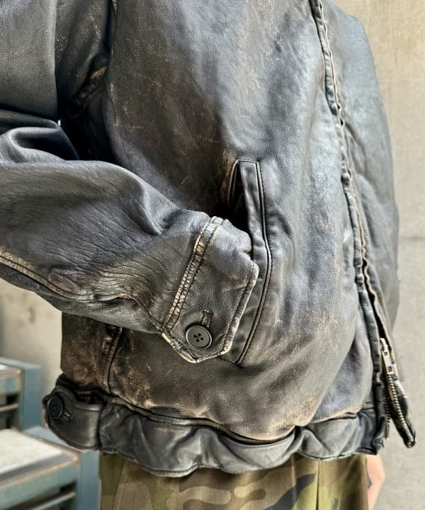 Ryohei Takataさんの「BEAMS WOMEN｜ユーズド加工 レザージップブルゾン」を使ったコーディネート