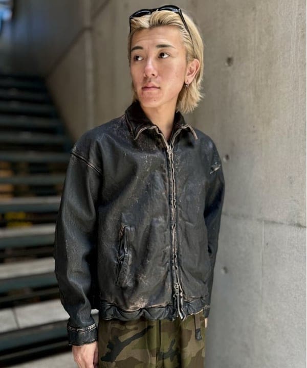 Ryohei Takataさんの「BEAMS WOMEN｜ユーズド加工 レザージップブルゾン」を使ったコーディネート