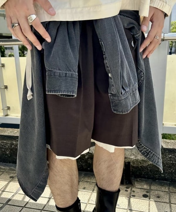 秋元 亮汰さんの「サイド ボタン アノラック」を使ったコーディネート