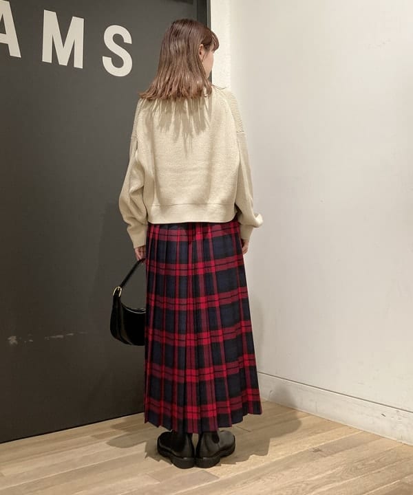 makita mikaさんの「BEAMS WOMEN｜【別注】O’NEIL OF DUBLIN / ウール イージー ロング チェック キルトスカート」を使ったコーディネート