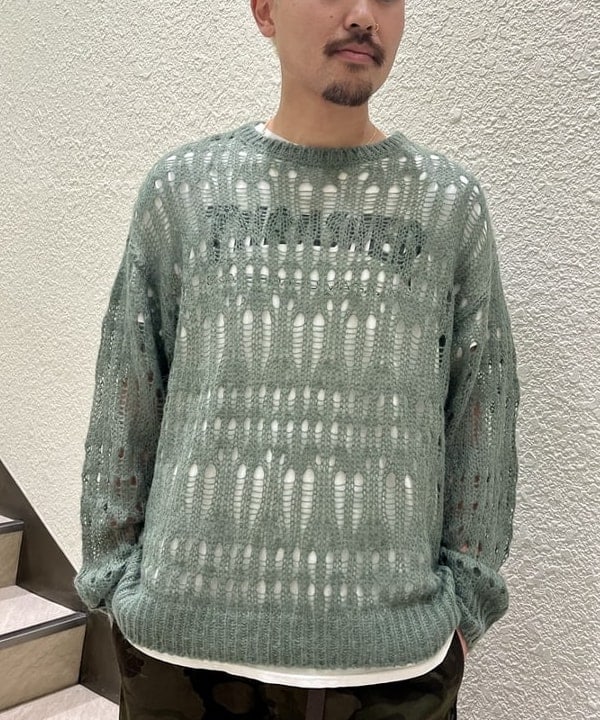 萩原 悠斗さんの「3ゲージ クロシェ クルーネック ニット」を使ったコーディネート