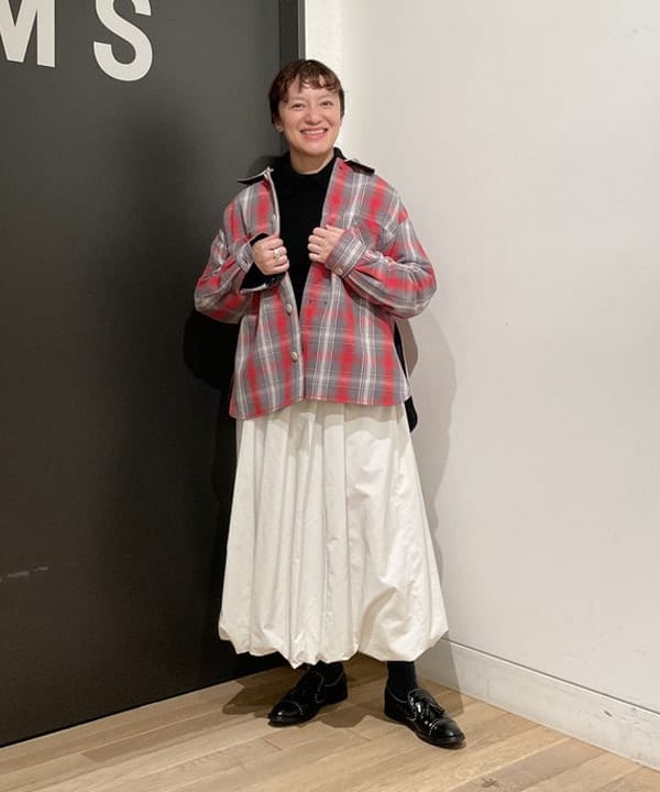 IZUMI MAYUMIさんの「BEAMS WOMEN｜」を使ったコーディネート