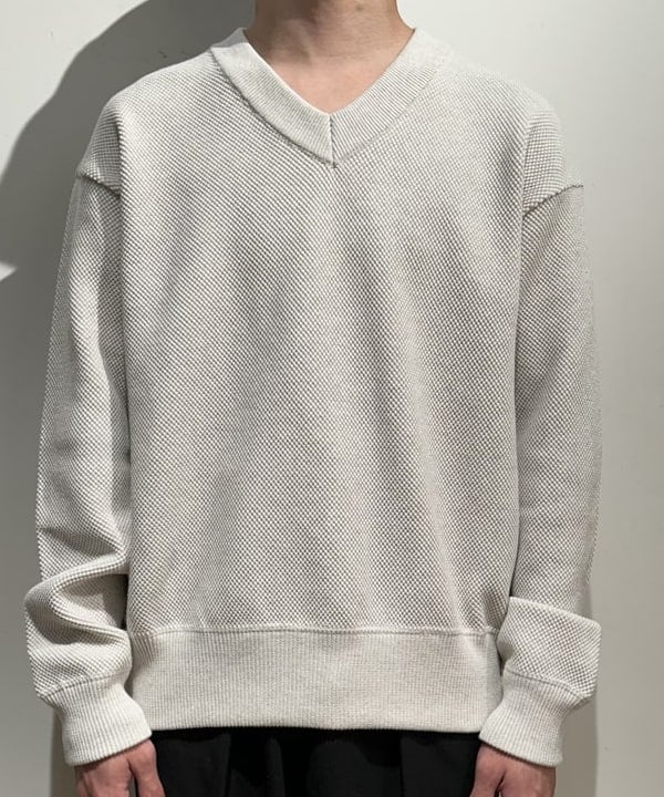 及川 晃さんの「BEAMS WOMEN｜2プリーツ ワイド スラックス」を使ったコーディネート