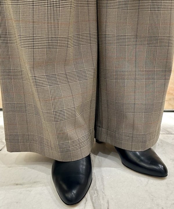 西村 章代さんの「BEAMS WOMEN｜A VACATION / BREAD M PAISLEY トートバッグ」を使ったコーディネート