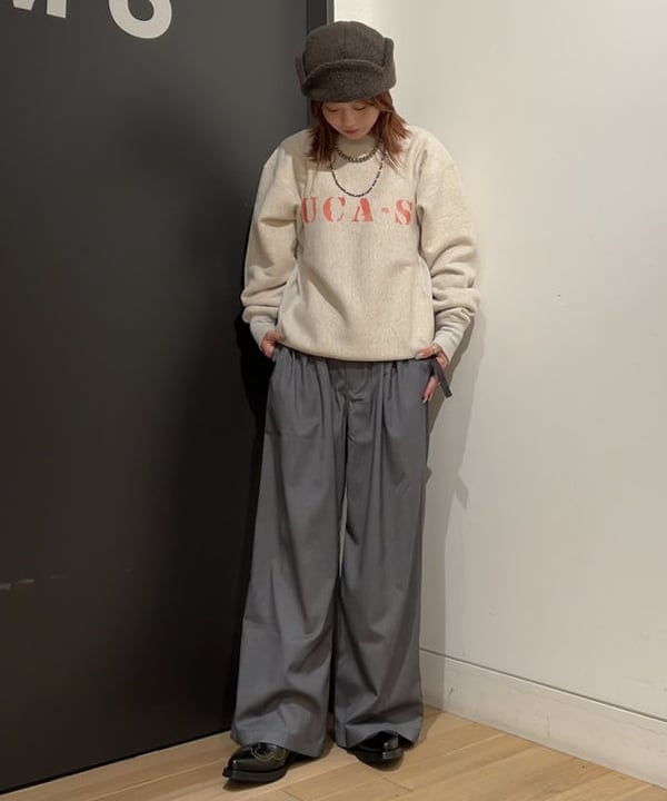 安藤 菜央さんの「BEAMS WOMEN｜Gramicci × BEAMS BOY / 別注 2プリーツ ワイド スラックス」を使ったコーディネート