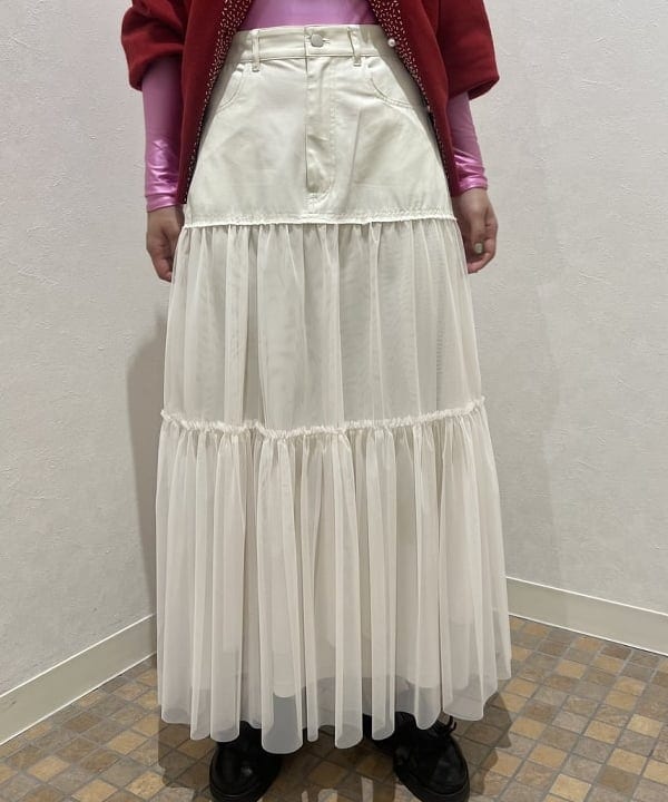 あさひさんの「BEAMS WOMEN｜maturely / ビーズ エンブロイダリー バック オープン カーディガン」を使ったコーディネート