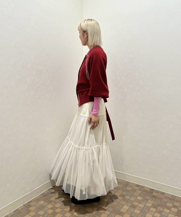 あさひさんの「BEAMS WOMEN｜maturely / ビーズ エンブロイダリー バック オープン カーディガン」を使ったコーディネート