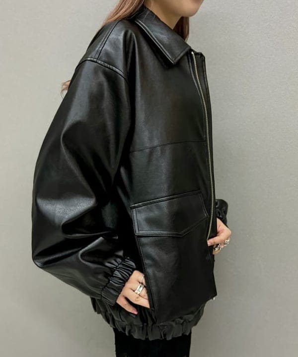 ヒカリさんの「BEAMS WOMEN｜シャーリング ビスチェ シャツ」を使ったコーディネート