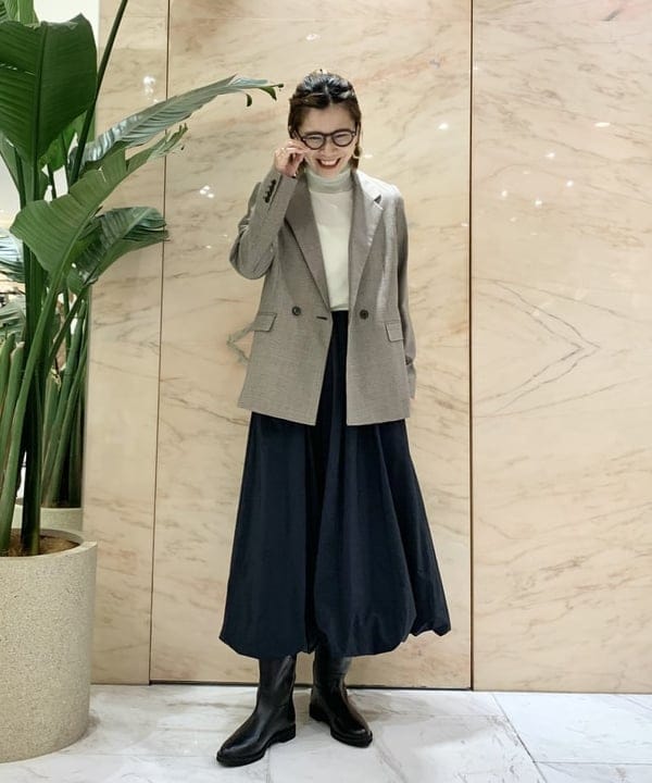 AONO SHIKAMAさんの「BEAMS WOMEN｜2ボタン ダブルブレスト ジャケット」を使ったコーディネート
