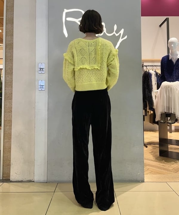 神坂 莉子さんの「BEAMS WOMEN｜フラップ ミニ バッグ」を使ったコーディネート