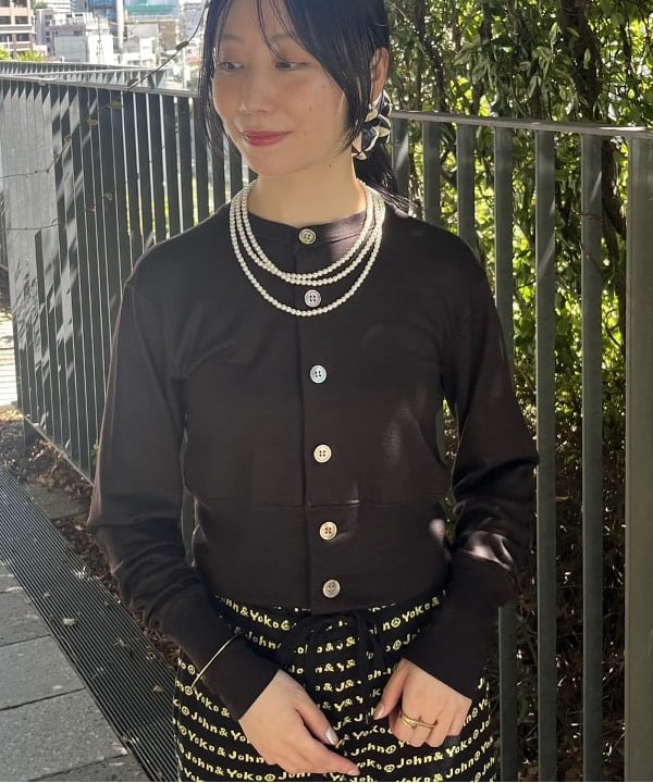 にしだてさんの「BEAMS WOMEN｜BEAMS BOY / 樹脂 パール ロング ネックレス」を使ったコーディネート