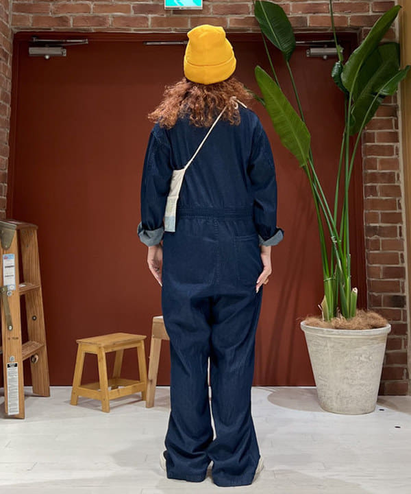 エノモト アミさんの「BEAMS WOMEN｜【別注】DECHO / ダメージ キャップ」を使ったコーディネート