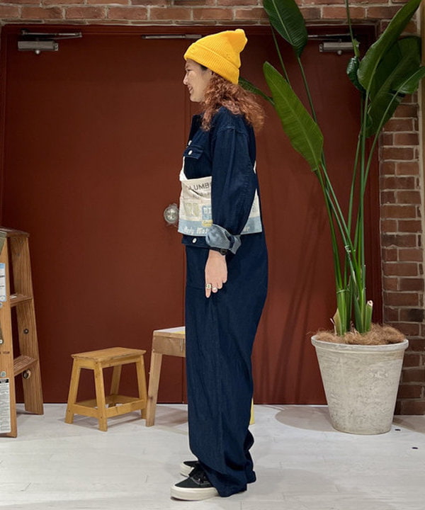 エノモト アミさんの「BEAMS WOMEN｜【別注】DECHO / ダメージ キャップ」を使ったコーディネート