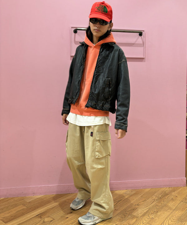 Rintaroさんの「BEAMS WOMEN｜GRAMICCI / 別注 6ポケット カーゴパンツ」を使ったコーディネート