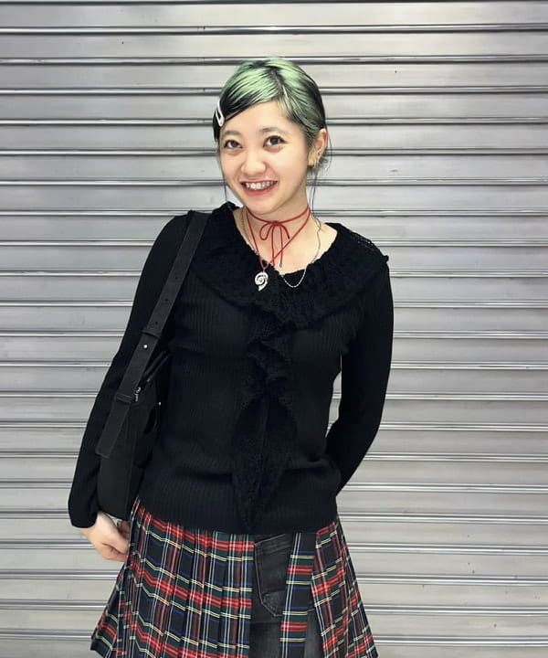 前田 優衣さんの「BEAMS WOMEN｜Ray BEAMS / 2Way コード モチーフ ネックレス」を使ったコーディネート