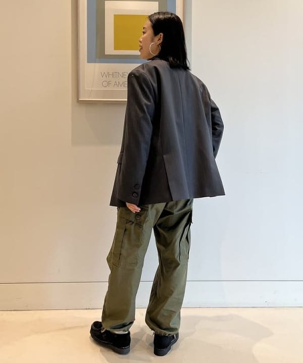 しもつまさんの「BEAMS WOMEN｜【別注】BUZZ RICKSON'S / ポプリン アーミーパンツ」を使ったコーディネート
