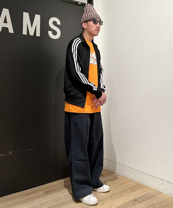 及川 晃さんの「BEAMS WOMEN｜adidas / アディカラー クラシックス ファイヤーバード トラックトップ」を使ったコーディネート