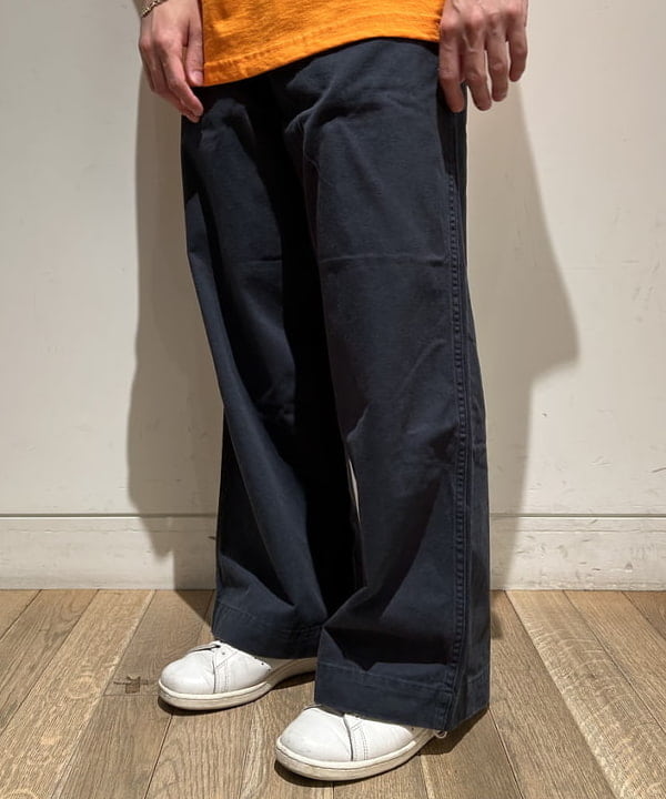 及川 晃さんの「BEAMS WOMEN｜adidas / アディカラー クラシックス ファイヤーバード トラックトップ」を使ったコーディネート