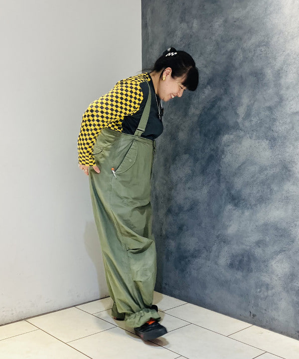 佐藤 歩さんの「BEAMS WOMEN｜BEAMS BOY / US ARMY オーバー パンツ」を使ったコーディネート