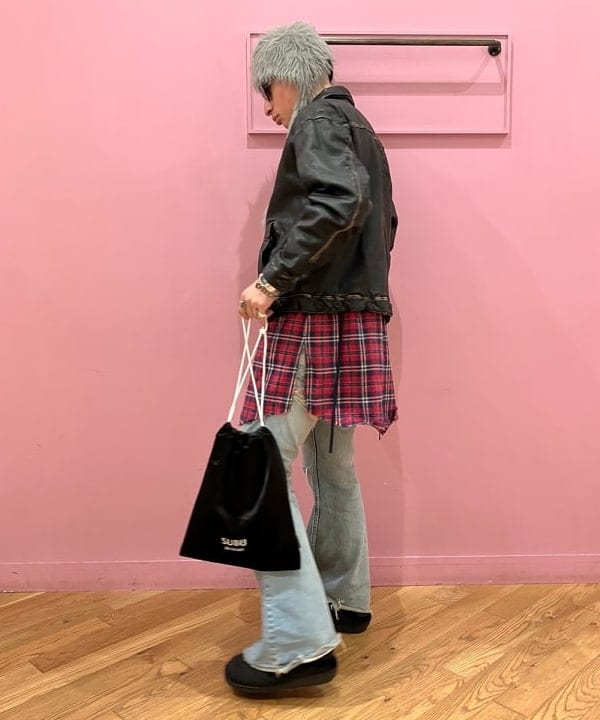 ディクソン 太陽さんの「BEAMS WOMEN｜【別注】SUBU / フェイク ファー サンダル」を使ったコーディネート