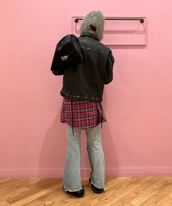 ディクソン 太陽さんの「BEAMS WOMEN｜【別注】SUBU / フェイク ファー サンダル」を使ったコーディネート