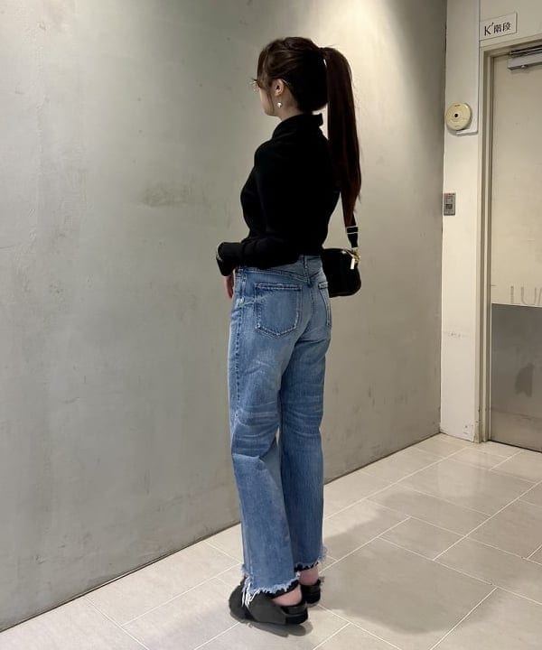 桃羽さんの「BEAMS WOMEN｜upper hights / 別注 TAYLOR デニム」を使ったコーディネート