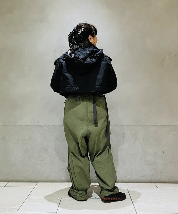 佐藤 歩さんの「BEAMS WOMEN｜BEAMS BOY / US ARMY オーバー パンツ」を使ったコーディネート